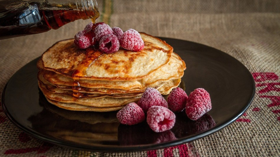 Блины – главный символ Масленицы, вкусное блюдо, которое станет украшением каждого стола.